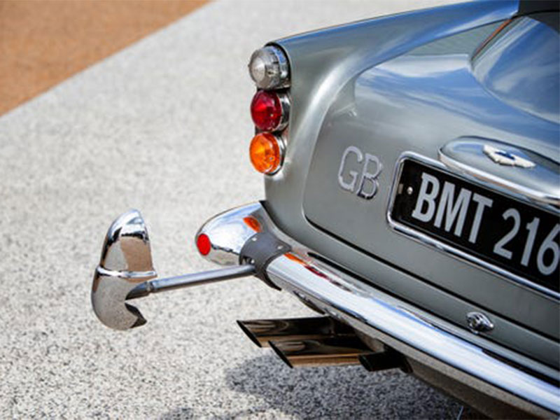 عرض سيارة "جيمس بوند" الشهيرة للبيع بسعر خيالي